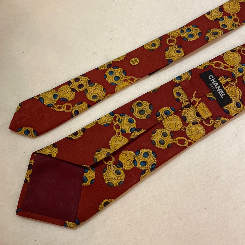 Vintage chanel chain links silk slim tie